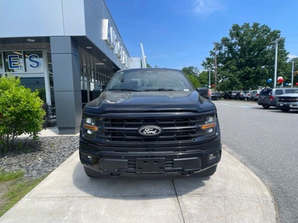 New 2026 Ford F-150 XLT Truck SuperCrew Cab