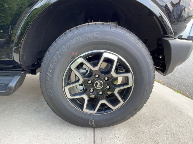 2026 Ford Bronco 4-Door Outer Banks - Photo 9