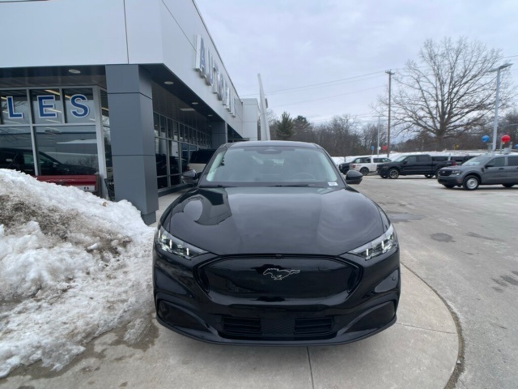 Certified 2025 Ford Mustang Mach-E Premium SUV