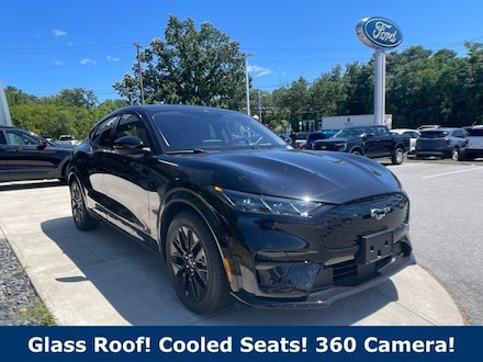 2025 Ford Mustang Mach-E Premium SUV