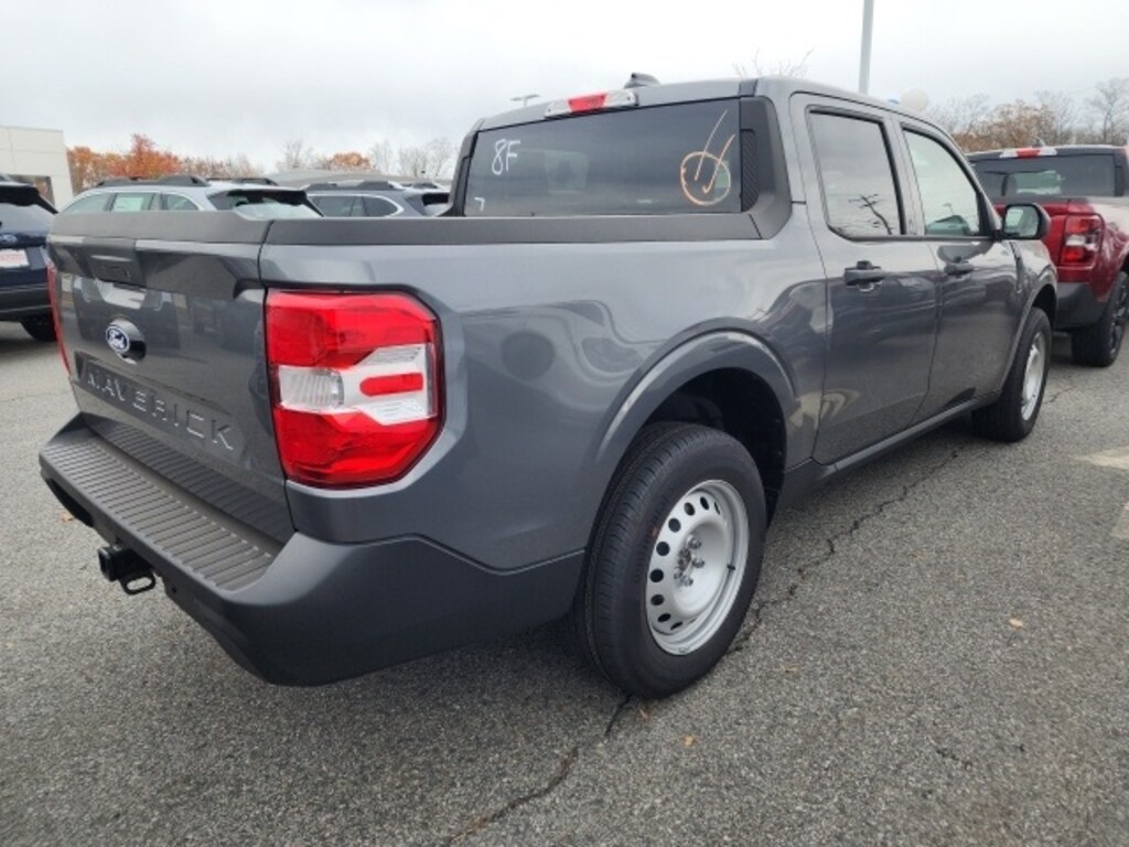 New 2025 Ford Maverick XL Truck SuperCrew