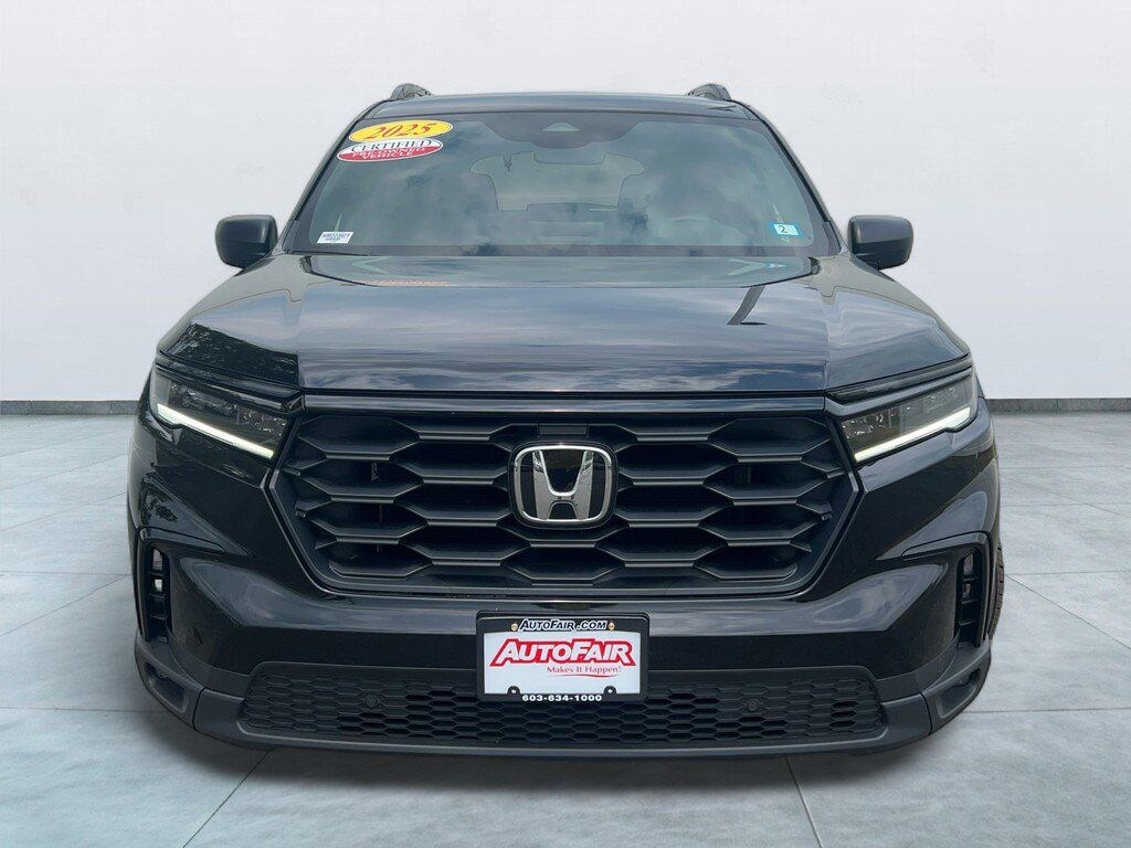 Certified 2025 Honda Pilot Sport SUV
