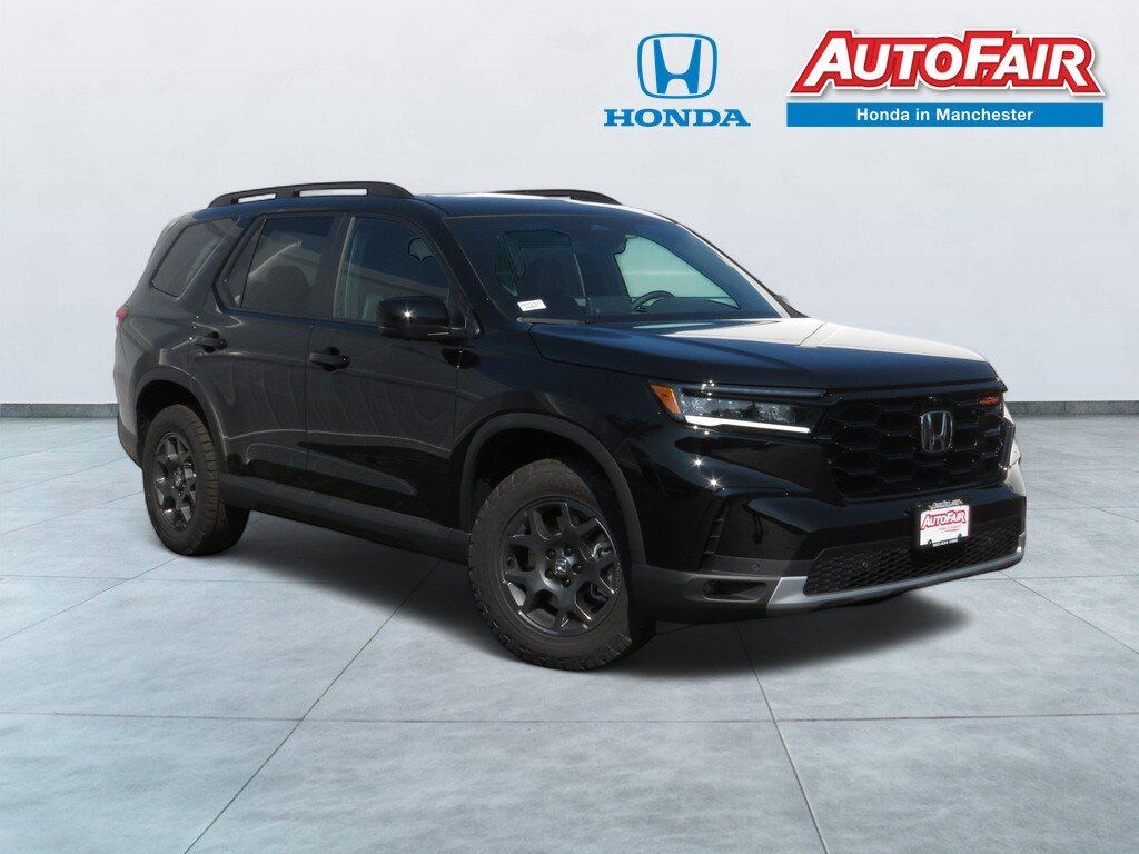 Certified 2025 Honda Pilot TrailSport SUV