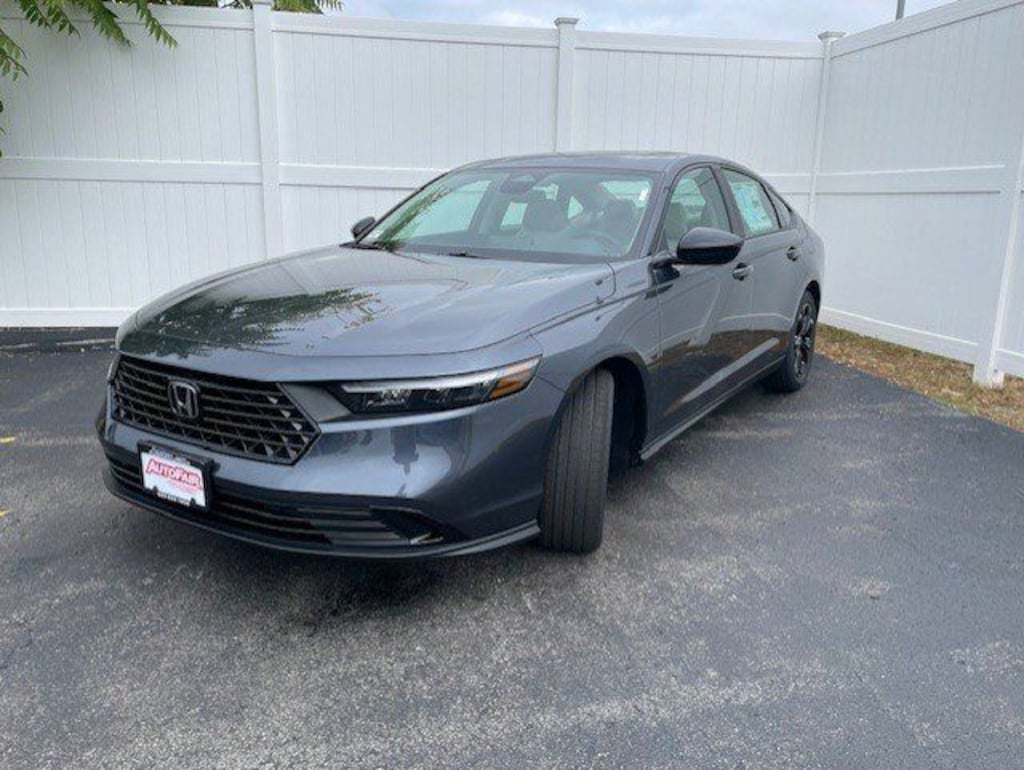 Used 2025 Honda Accord SE Sedan