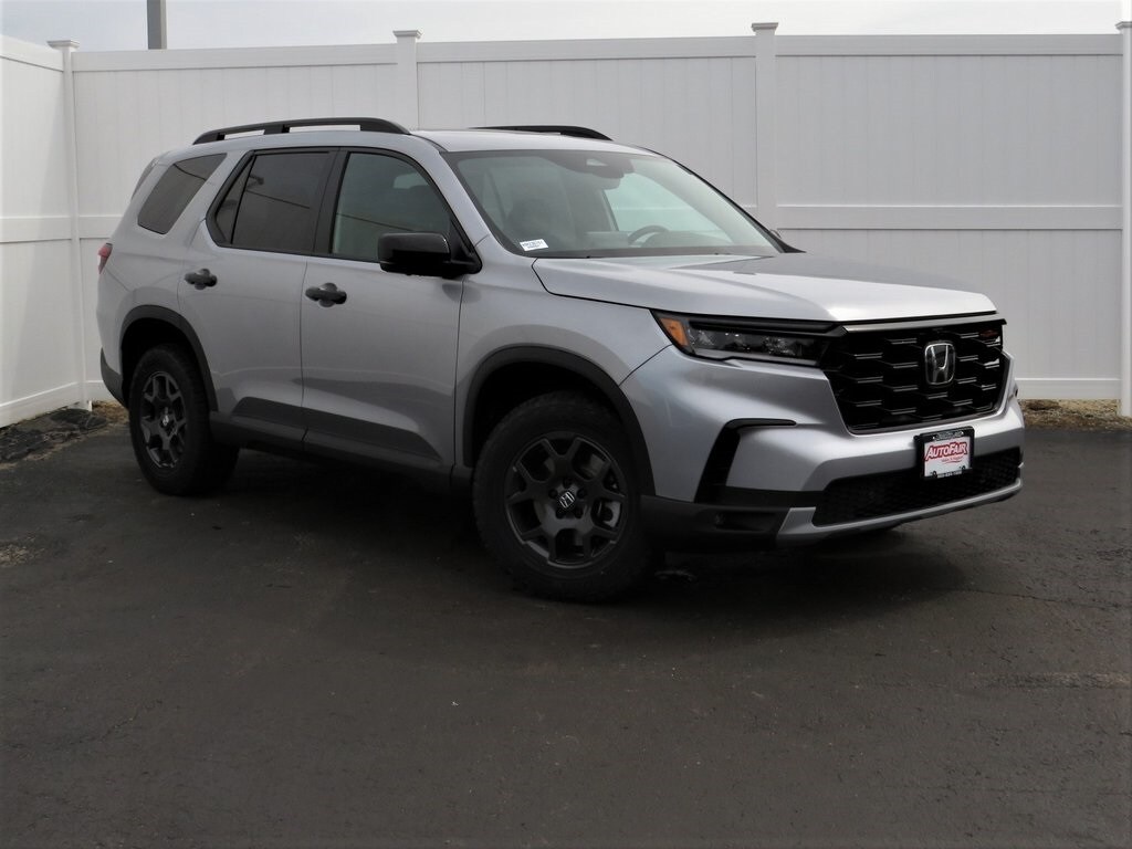 New 2025 Honda Pilot TrailSport SUV