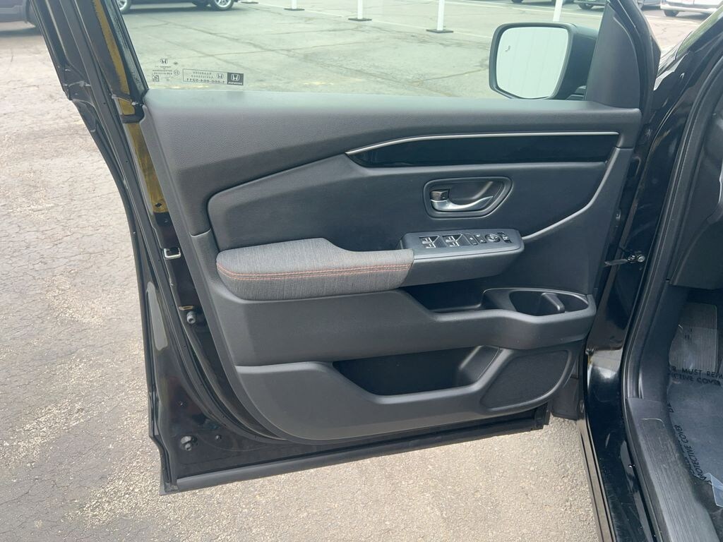 Certified 2025 Honda Pilot Sport SUV