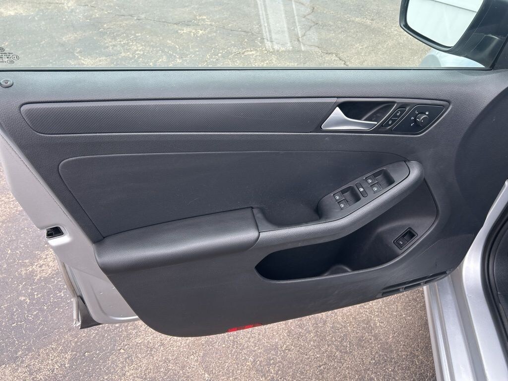 Certified 2014 Volkswagen Jetta 2.0L S Sedan