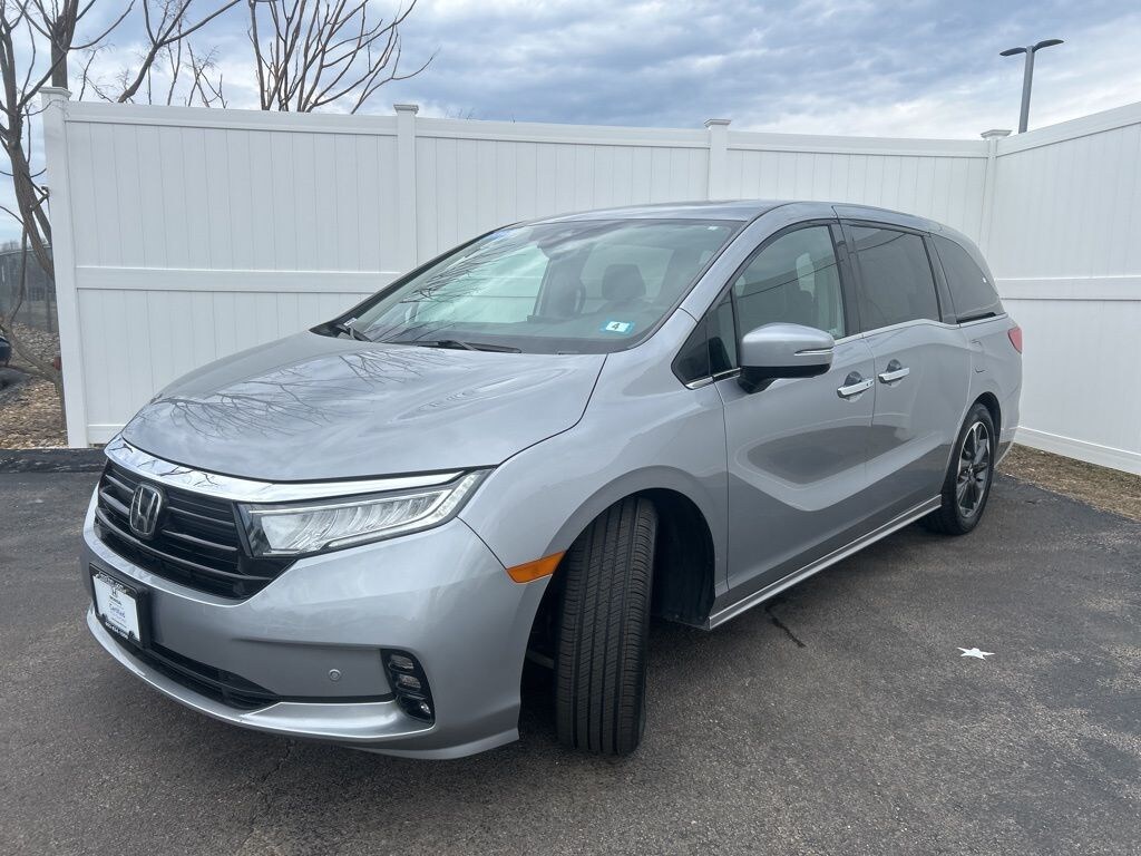 Certified 2023 Honda Odyssey Elite Van