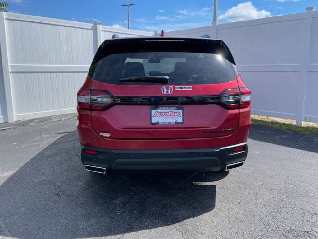 Used 2025 Honda Pilot Black Edition SUV