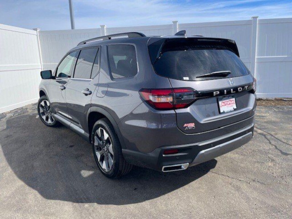 New 2026 Honda Pilot Touring SUV