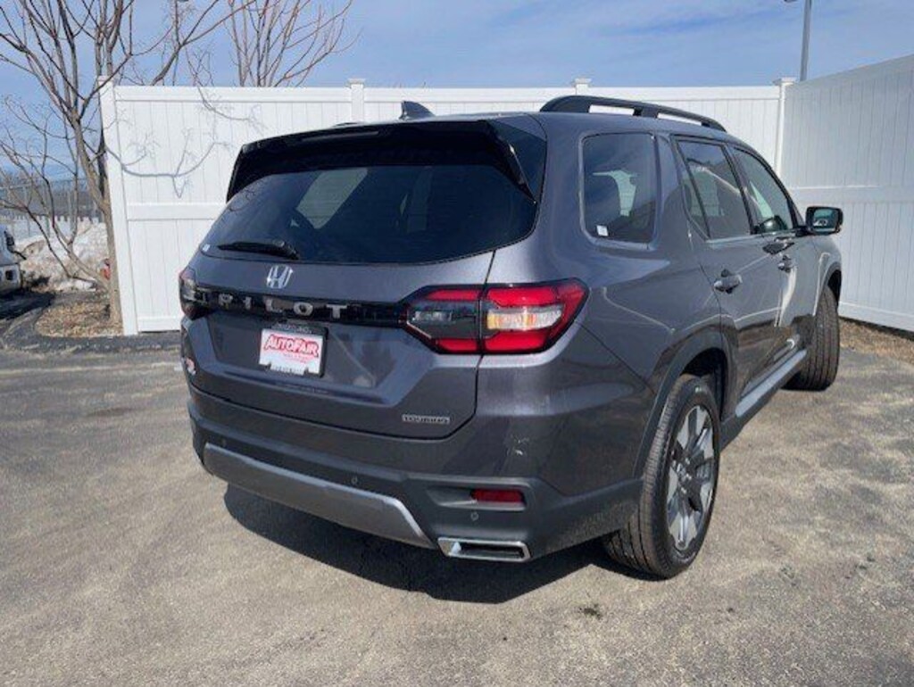 New 2026 Honda Pilot Touring SUV