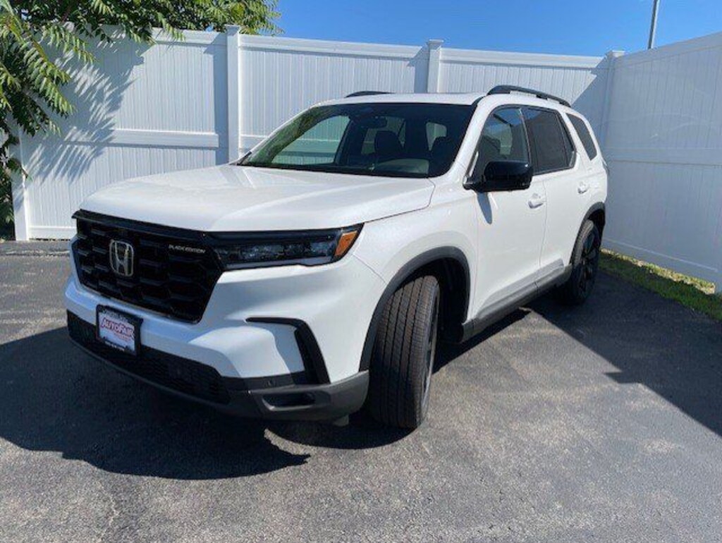 Used 2025 Honda Pilot Black Edition SUV