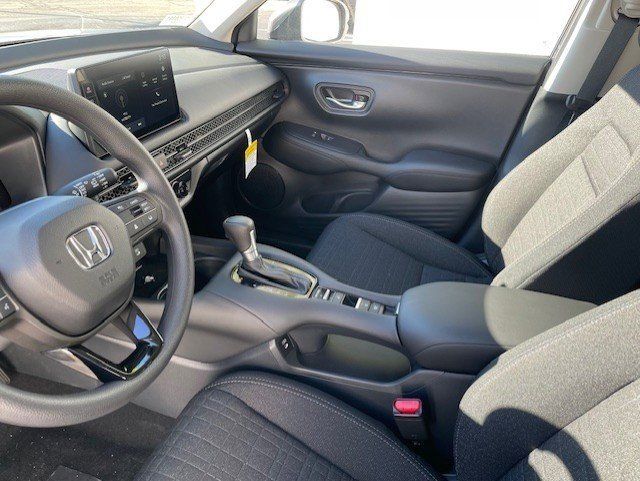 2026 Honda HR-V LX - Photo 9