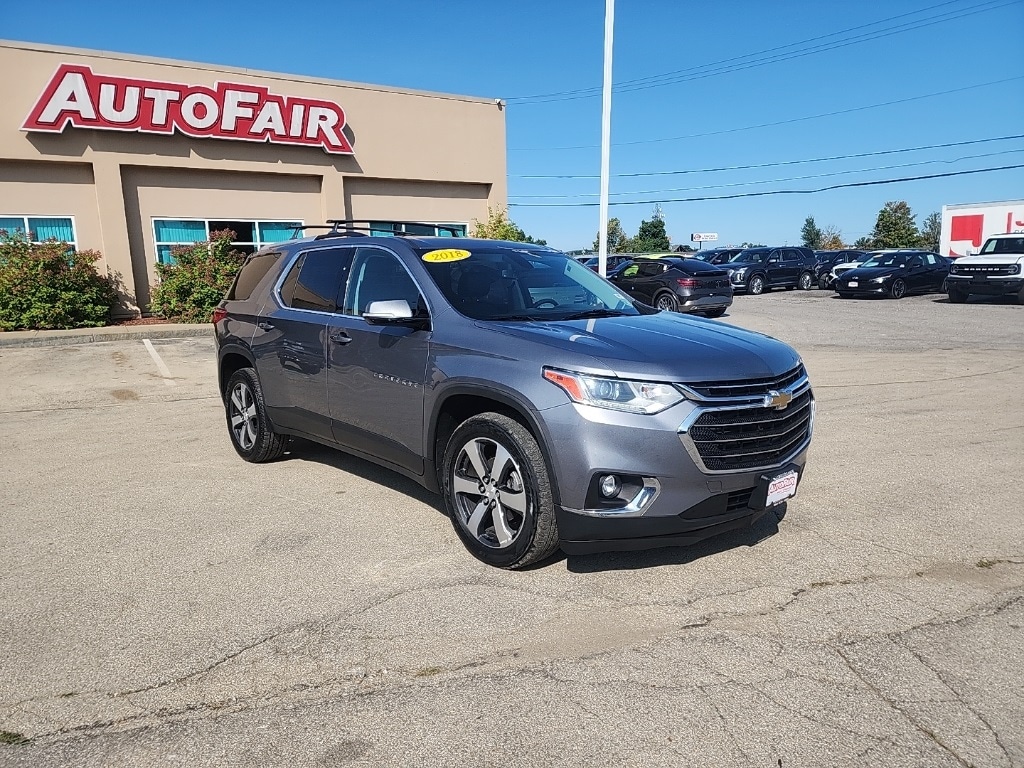 Used 2018 Chevrolet Traverse 3LT with VIN 1GNEVHKW8JJ280101 for sale in Manchester, NH