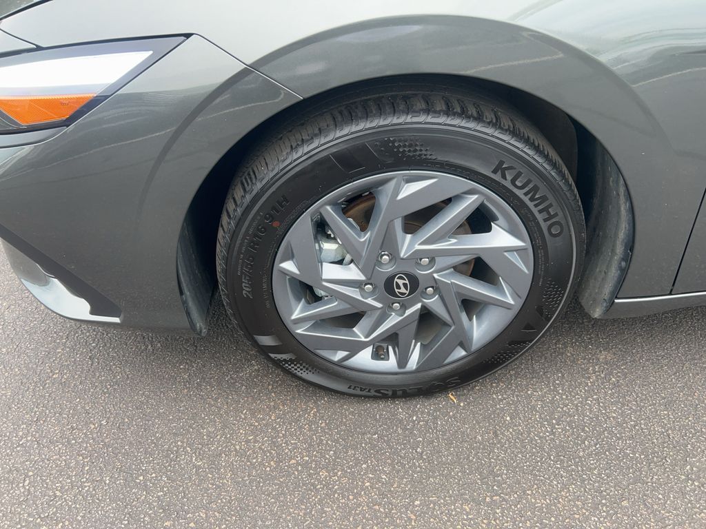 2024 Hyundai Elantra SEL - Photo 10