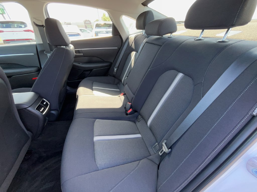 2024 Hyundai Sonata Hybrid SEL - Photo 18