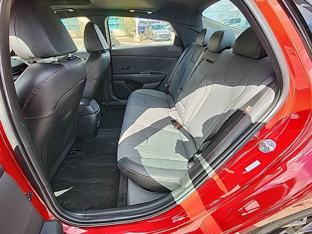 2025 Hyundai Elantra N Line - Photo 20