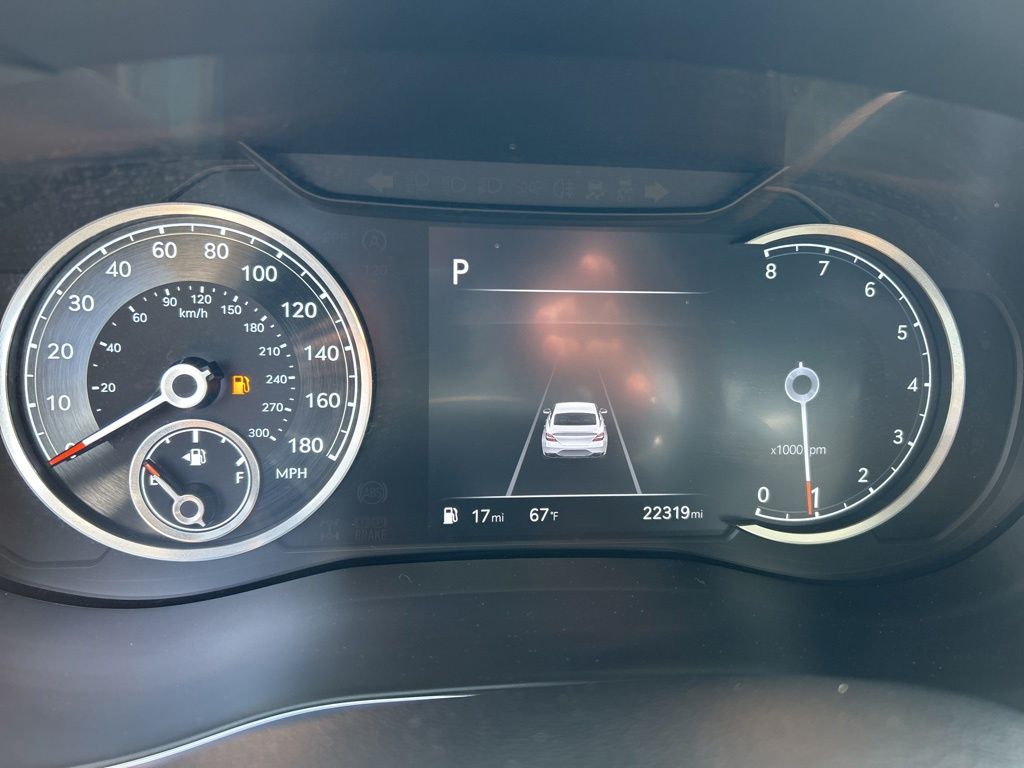 2025 GENESIS G70 Standard - Photo 24