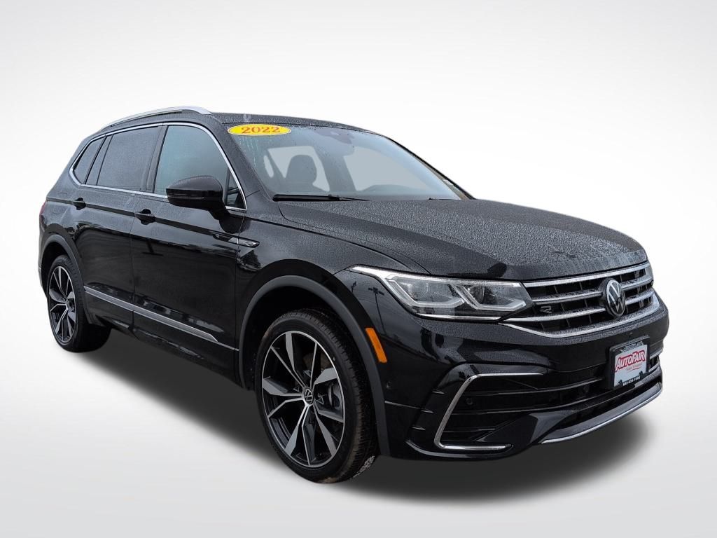 Used 2022 Volkswagen Tiguan SEL R-LINE with VIN 3VV4B7AX9NM012525 for sale in Manchester, NH