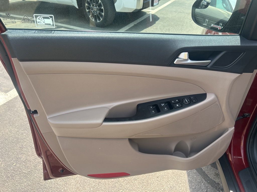 2019 Hyundai Tucson SE - Photo 12