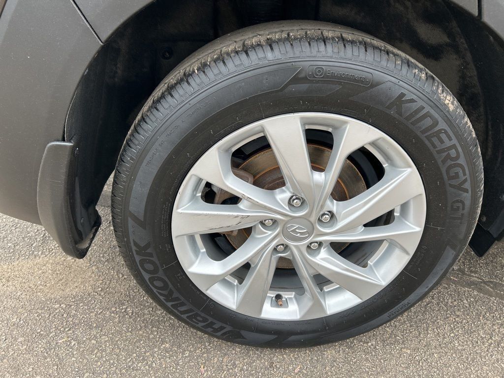 2019 Hyundai Tucson SE - Photo 8