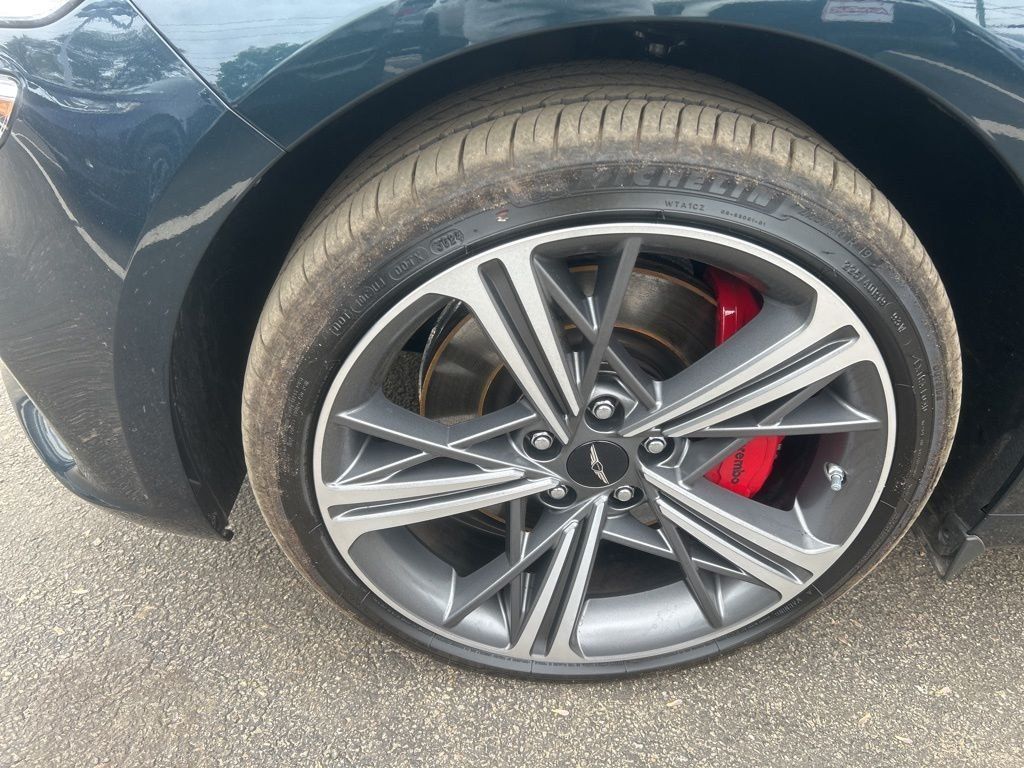 2025 GENESIS G70 Standard - Photo 27