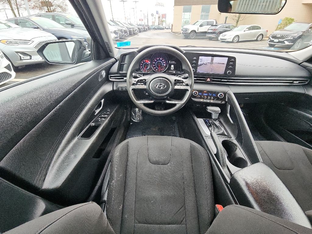 2022 Hyundai Elantra SEL - Photo 27