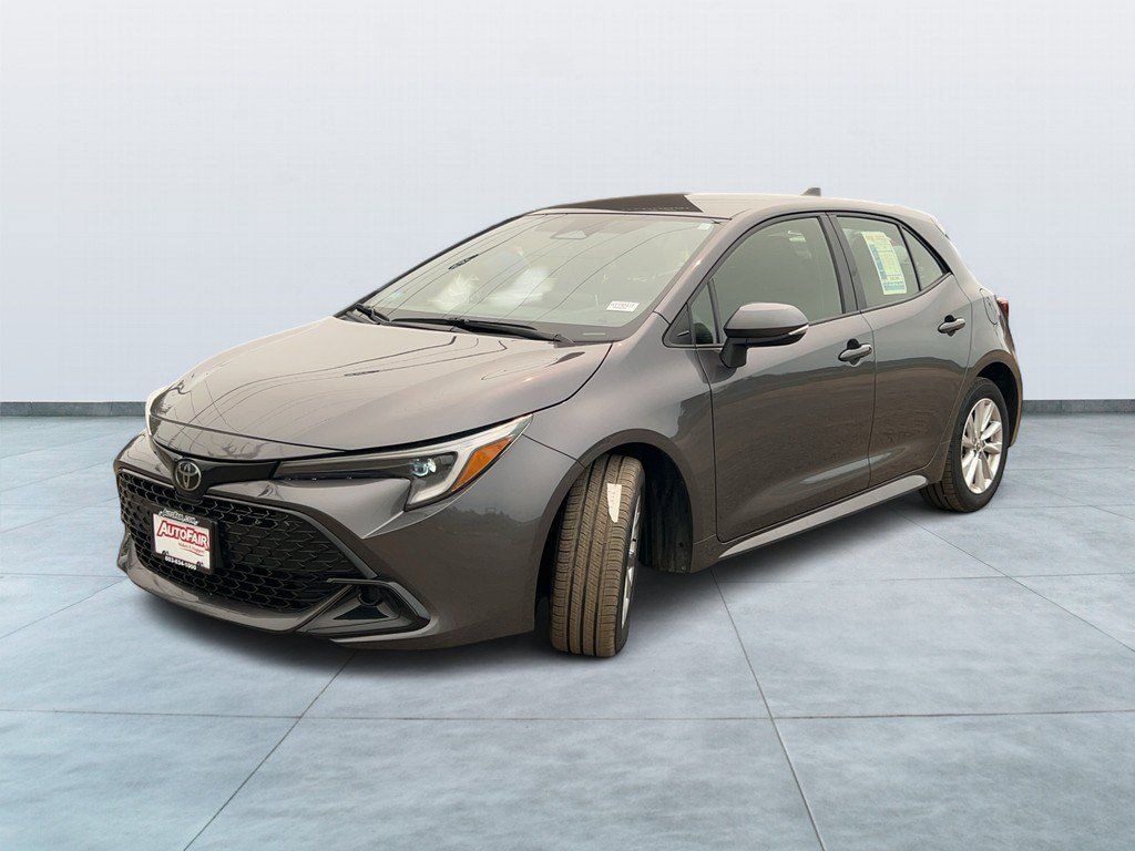 Used 2024 Toyota Corolla Hatchback SE Hatchback