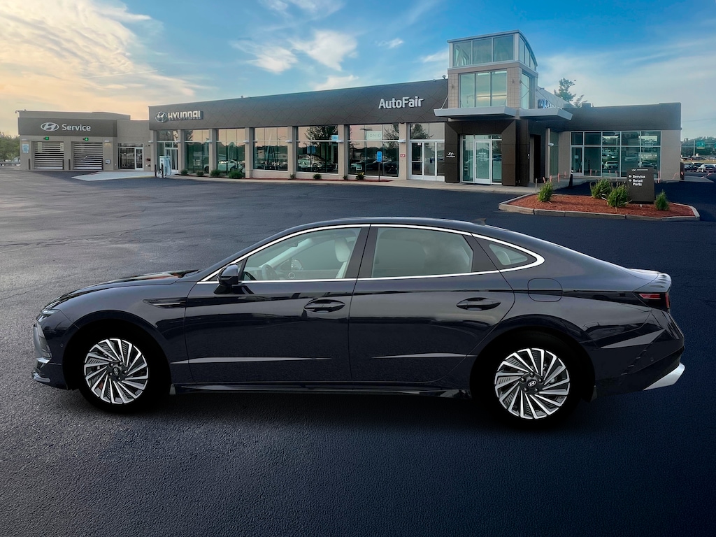 New 2026 Hyundai Sonata Hybrid Limited Sedan