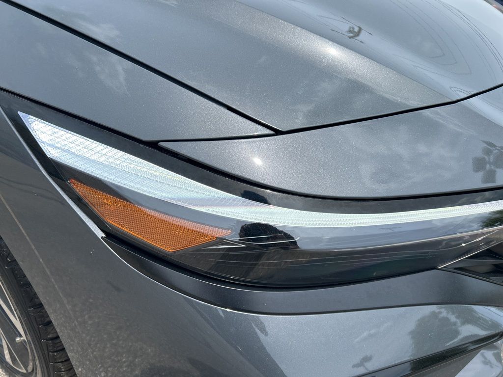 2024 Hyundai Elantra SEL - Photo 9