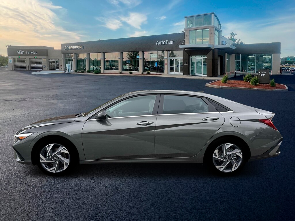 New 2026 Hyundai Elantra Limited Sedan