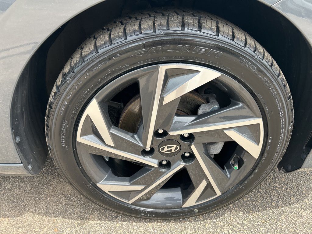 2024 Hyundai Elantra SEL - Photo 8