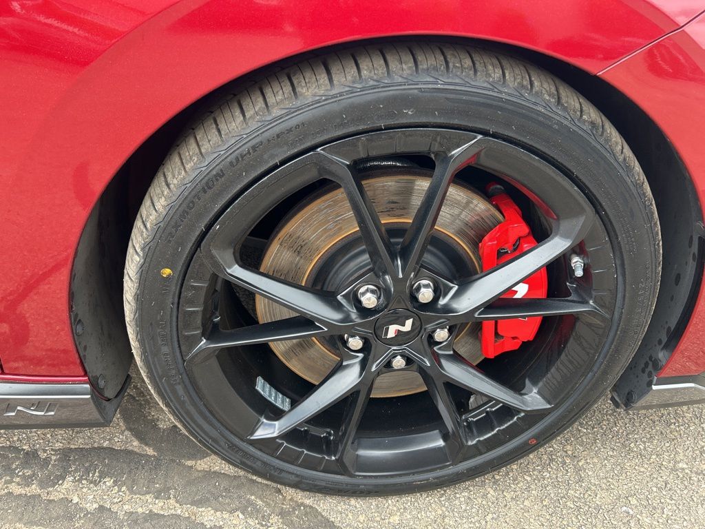 2025 Hyundai Elantra N - Photo 8