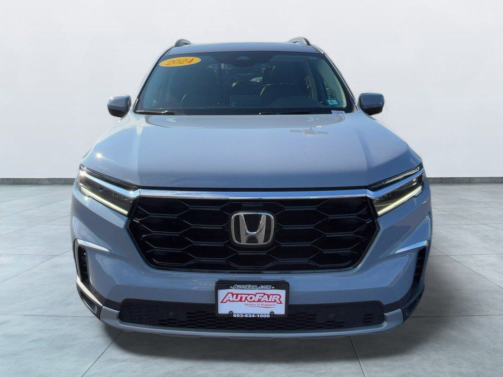 Used 2024 Honda Pilot Touring SUV