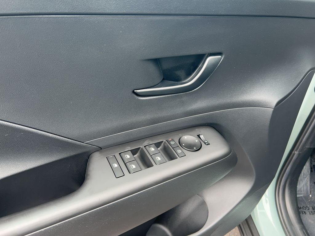 2024 Hyundai Kona SEL - Photo 19