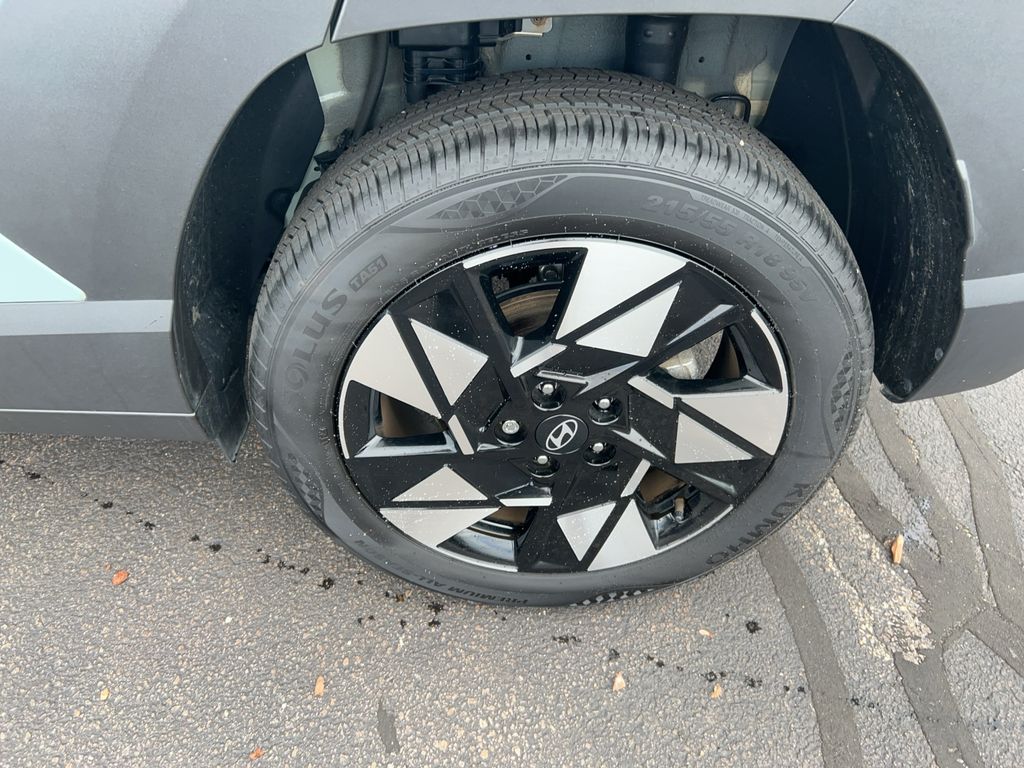2024 Hyundai Kona SEL - Photo 11