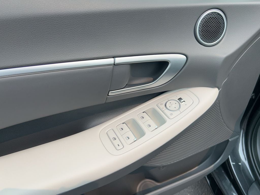 2025 Hyundai Sonata SEL - Photo 19