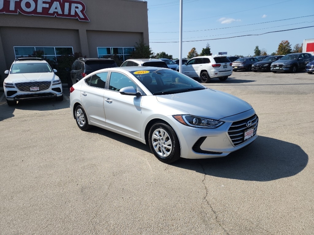 Used 2017 Hyundai Elantra SE with VIN KMHD74LF3HU321051 for sale in Manchester, NH