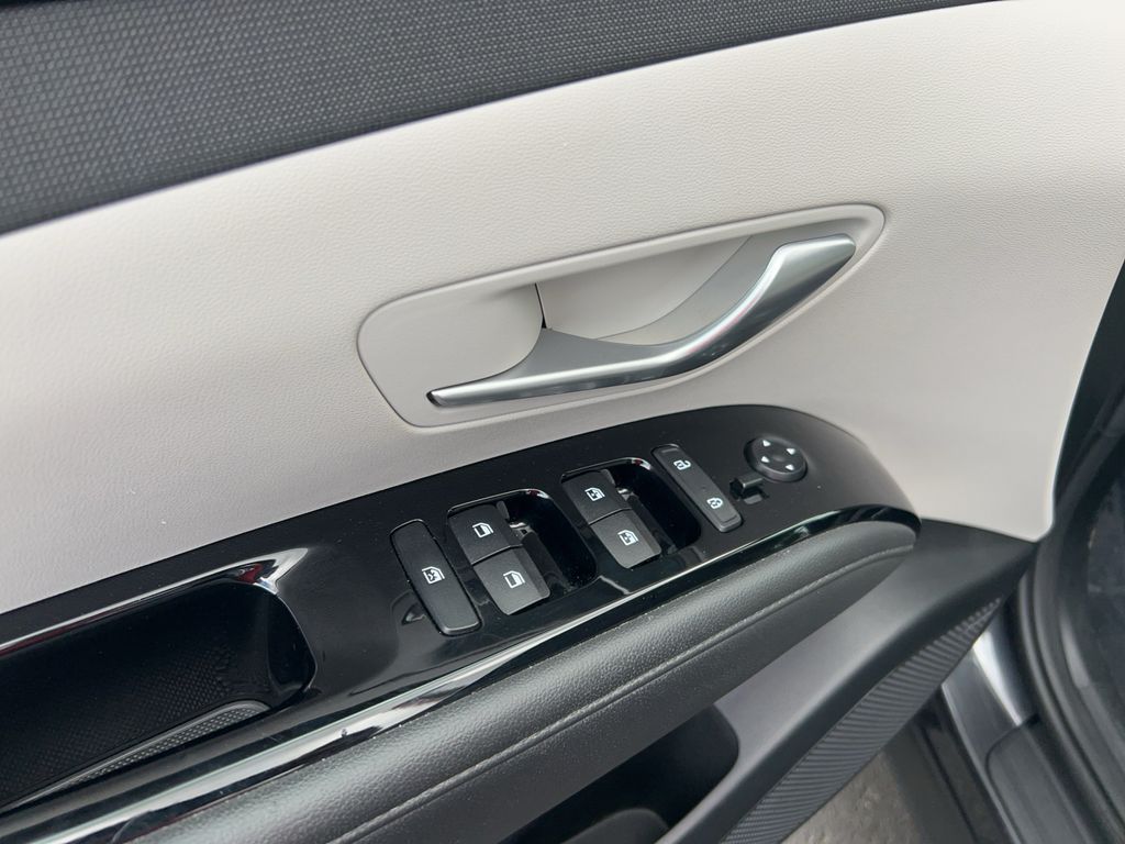 2022 Hyundai Tucson Limited - Photo 19
