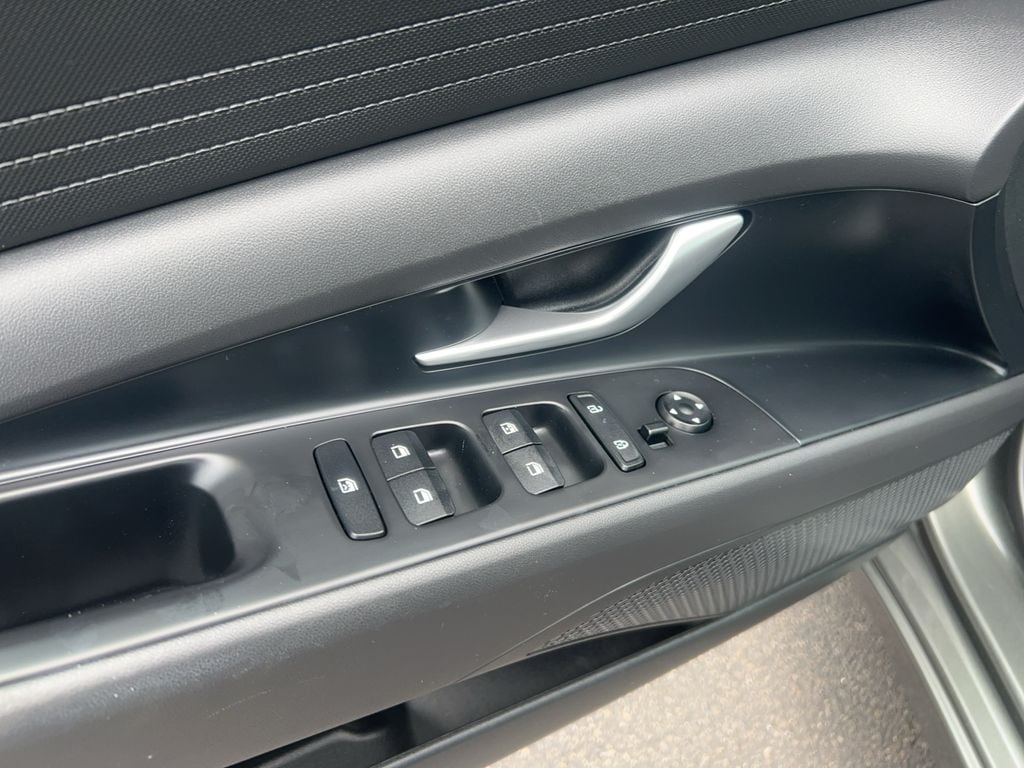 2024 Hyundai Elantra SEL - Photo 18