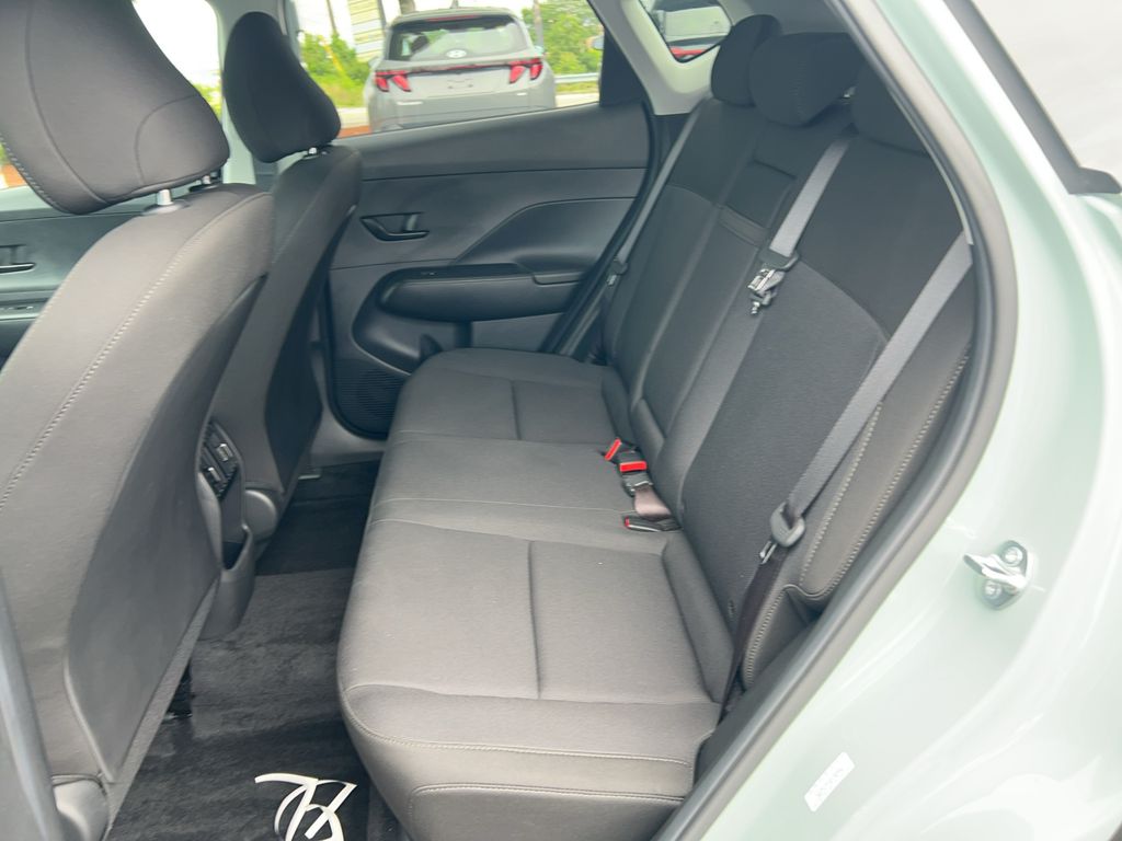 2024 Hyundai Kona SEL - Photo 18