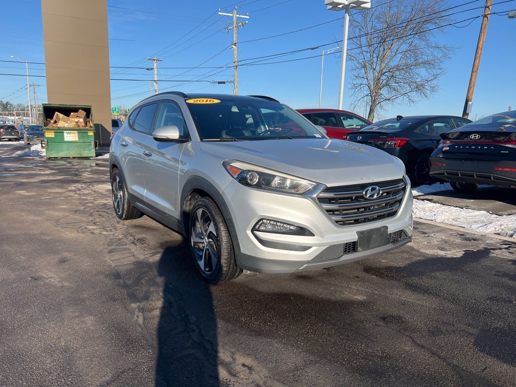 2016 Hyundai Tucson Limited's photo