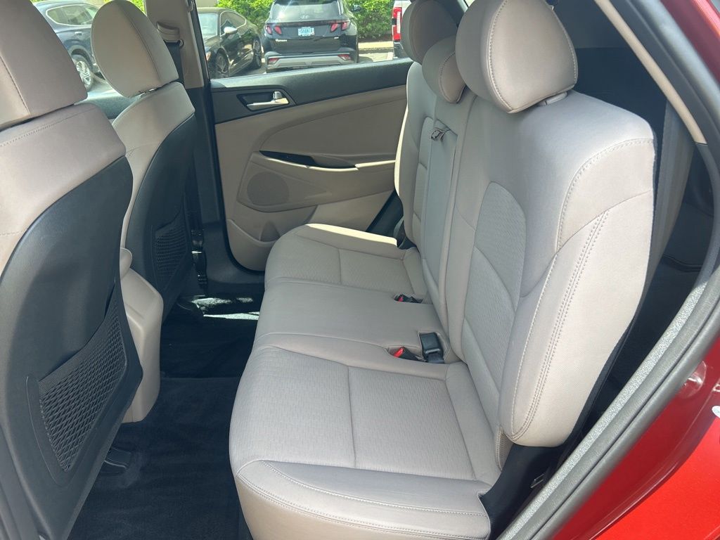 2019 Hyundai Tucson SE - Photo 28