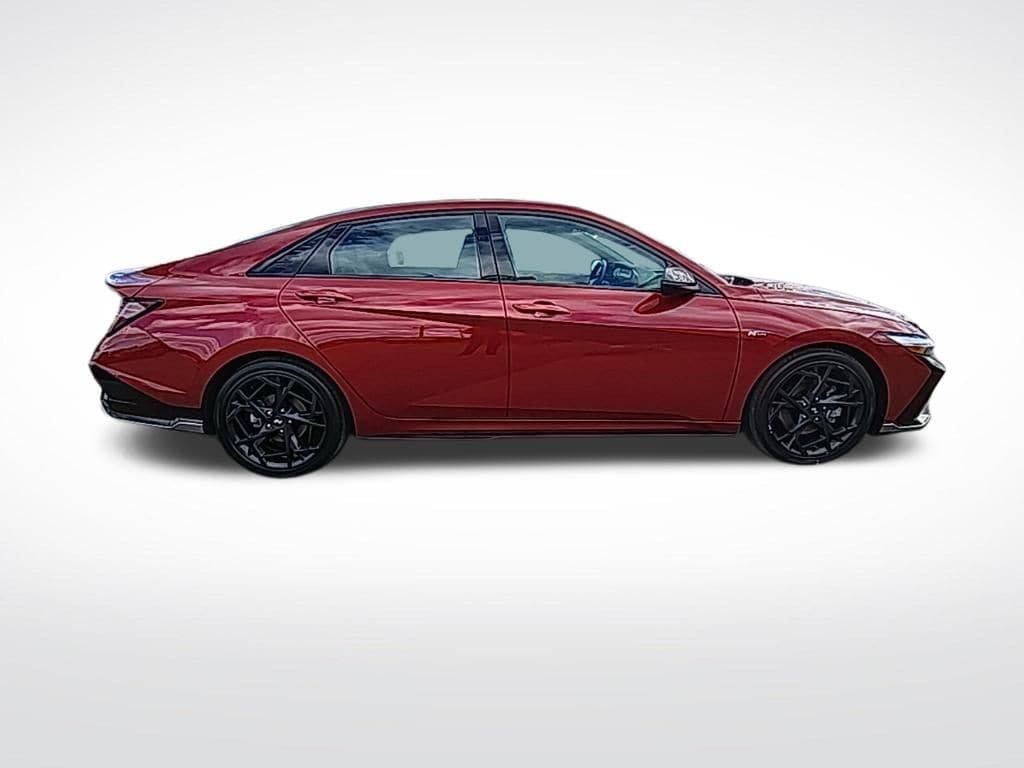 2025 Hyundai Elantra N Line - Photo 10