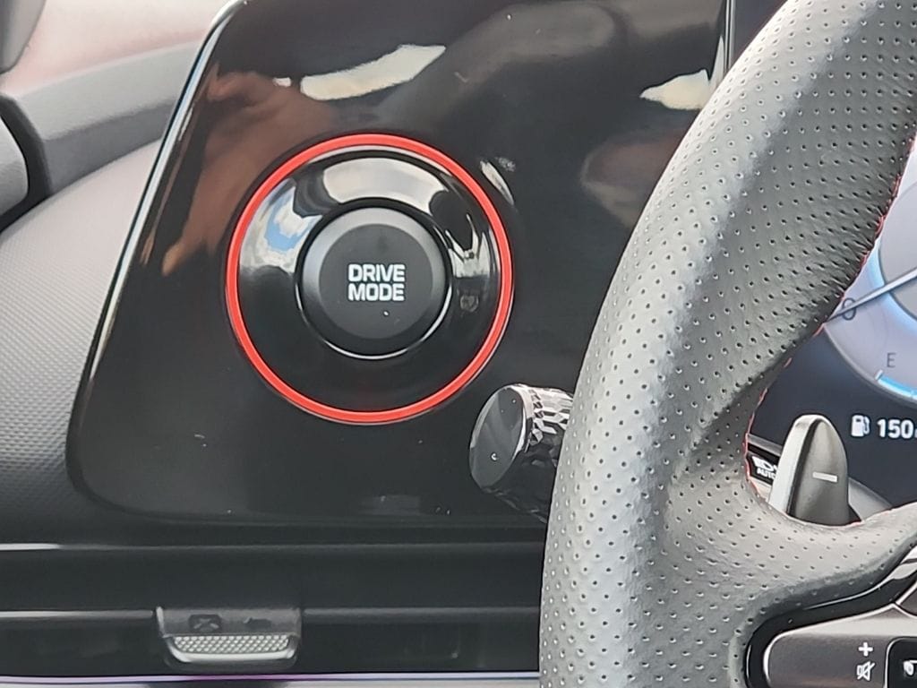 2025 Hyundai Elantra N Line - Photo 34