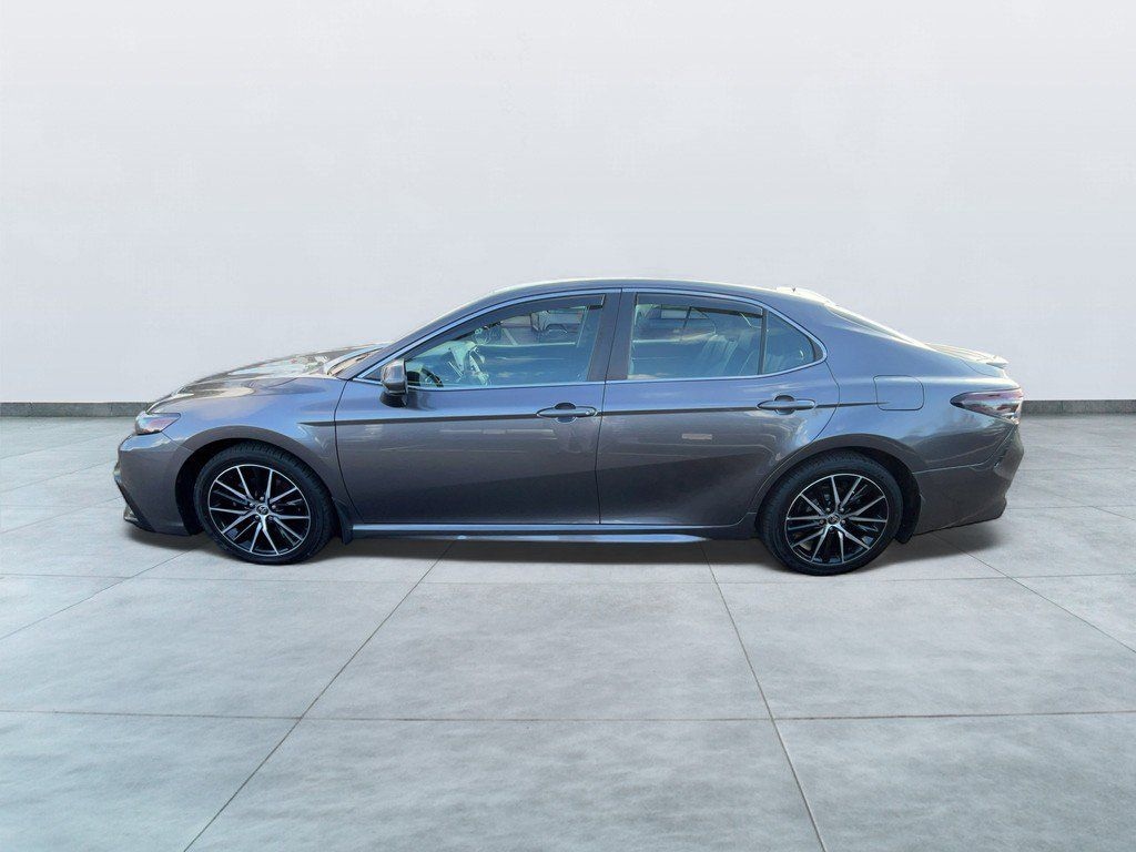 Used 2021 Toyota Camry SE Sedan