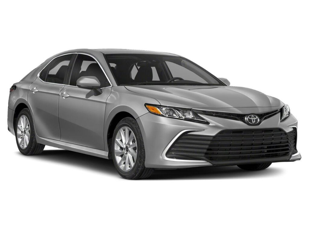 Used 2021 Toyota Camry SE Sedan