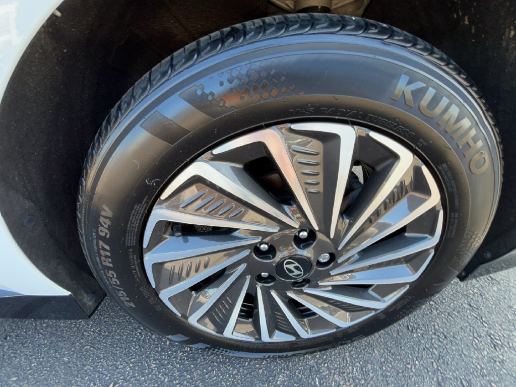 2024 Hyundai Sonata Hybrid SEL - Photo 12
