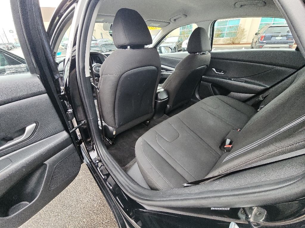 2022 Hyundai Elantra SEL - Photo 22