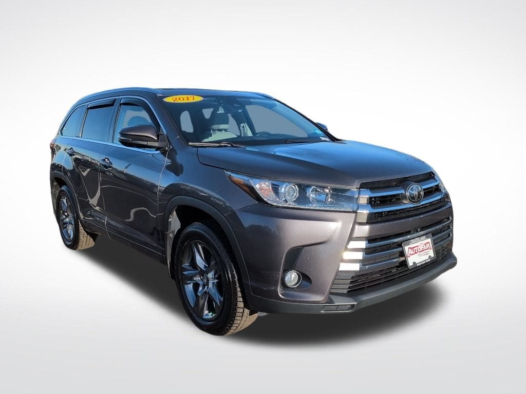 Used 2017 Toyota Highlander  SUV